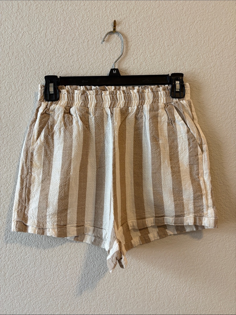 SHEIN Beige & White Striped High Waist Women's Shorts